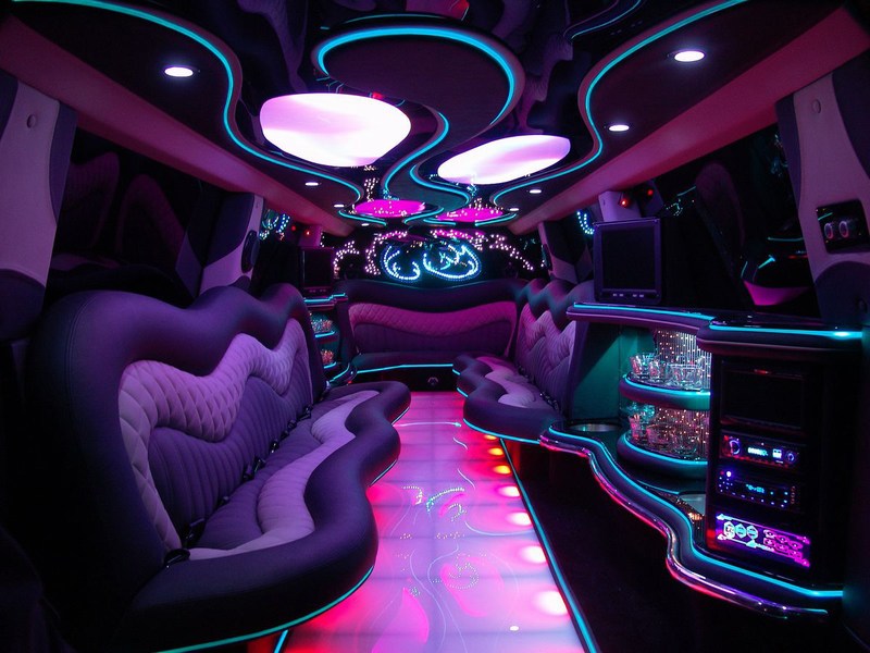 escalade-limo-purple-interior-picture