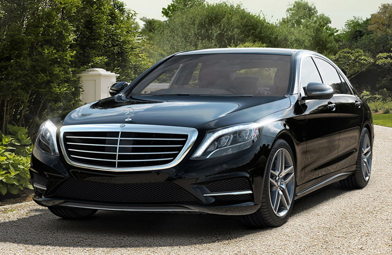 2016-Mercedes-Benz-S-Class-Sedan-2